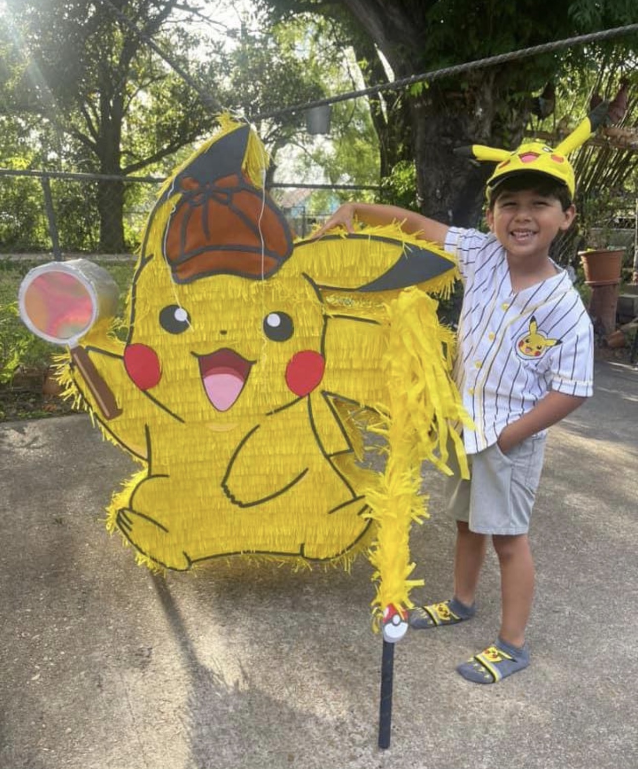 Pikachu piñata